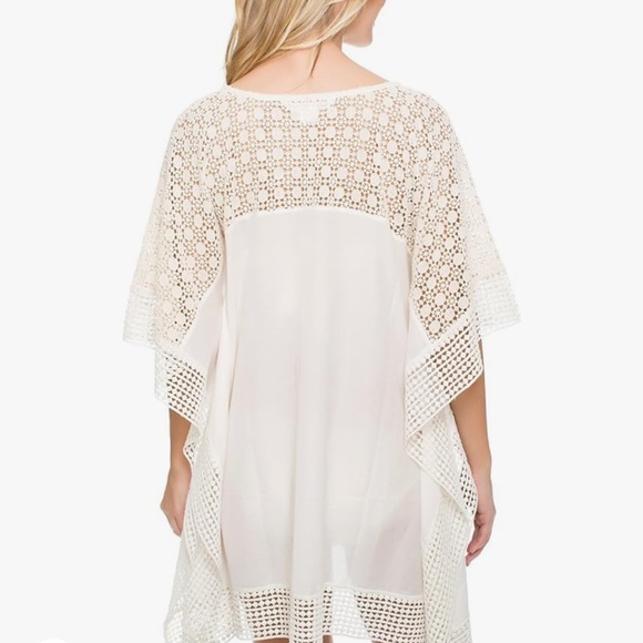 Crocheted cover up - Picture 3 of 7